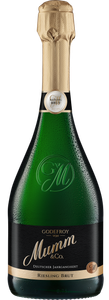Die Flasche Riesling Brut glänzt mit frischen Wassertropfen und einem stilvollen Etikett, das Tradition und Qualität verspricht.